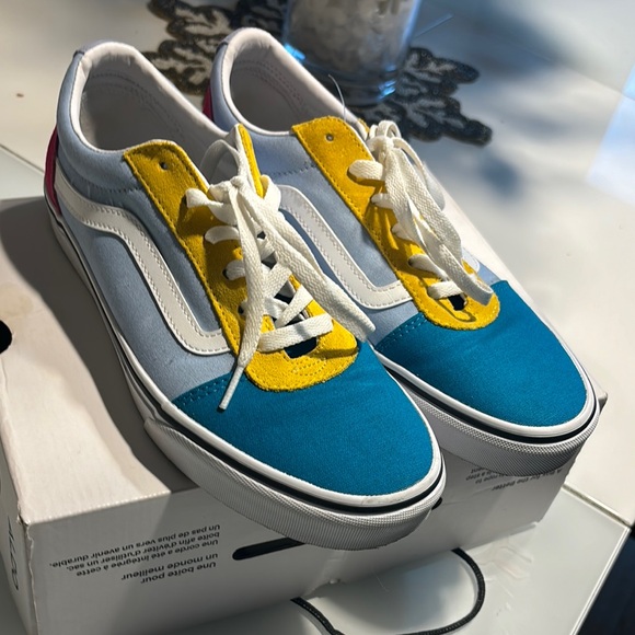 Vans Multicolor Low-Top Sneakers - Picture 2 of 4